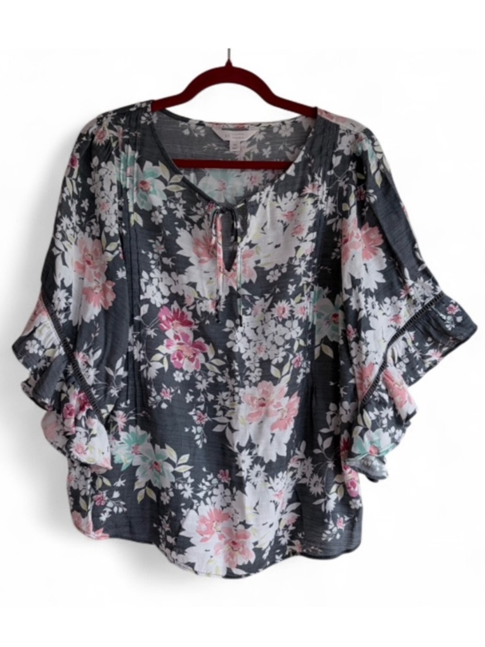 LC Lauren Conrad Gray Floral Boho Ruffle Sleeve Shirt Size M